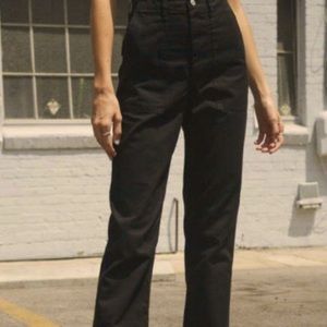 Brandy Melville black cargo pants !